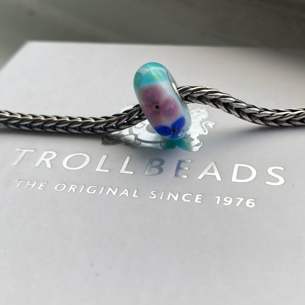 French Anemone Trollbead